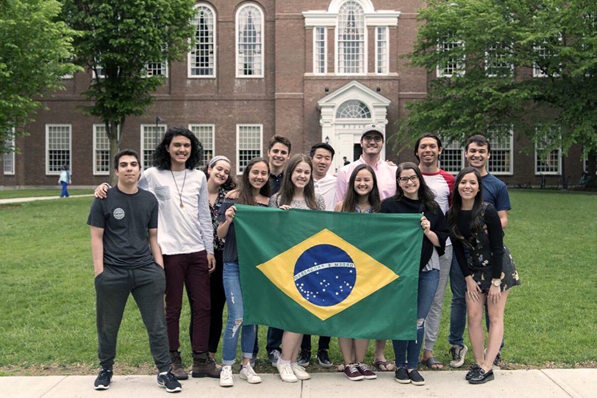 Students from Brazil in US college